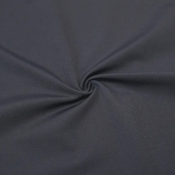 Proč si recyklovaný polyester spandex Fleece udržuje svůj vzhled a výkon po několika pracích?